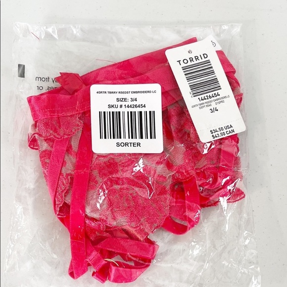 Raspberry garter belt - Picture 4 of 4